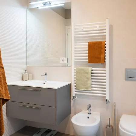 Louxory Accomodation アパート *