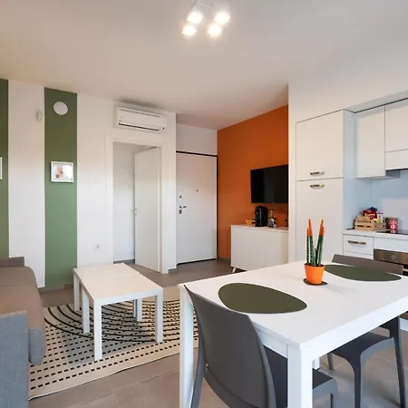 Louxory Accomodation * カリアリ
